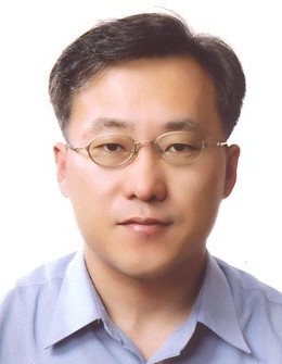 Researcher Kim, Kijeong photo