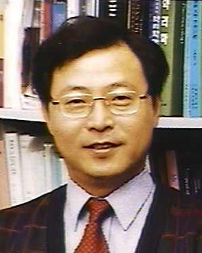 Researcher Shin, Yong Kyoo photo