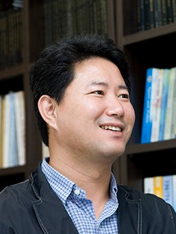 Researcher Heo, Jung Hun photo