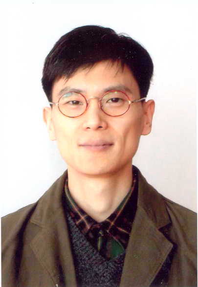 Researcher Kim, Baik Gyun photo