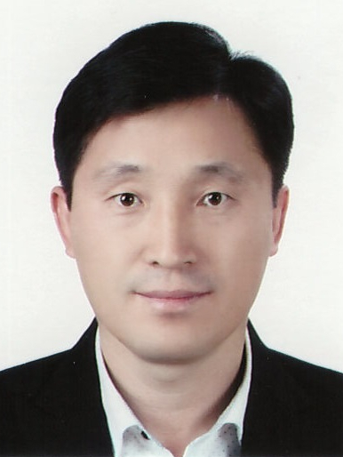 Researcher Kim, Geun-Bae photo