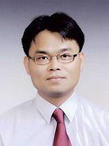 Researcher Chang, Suk Tai photo