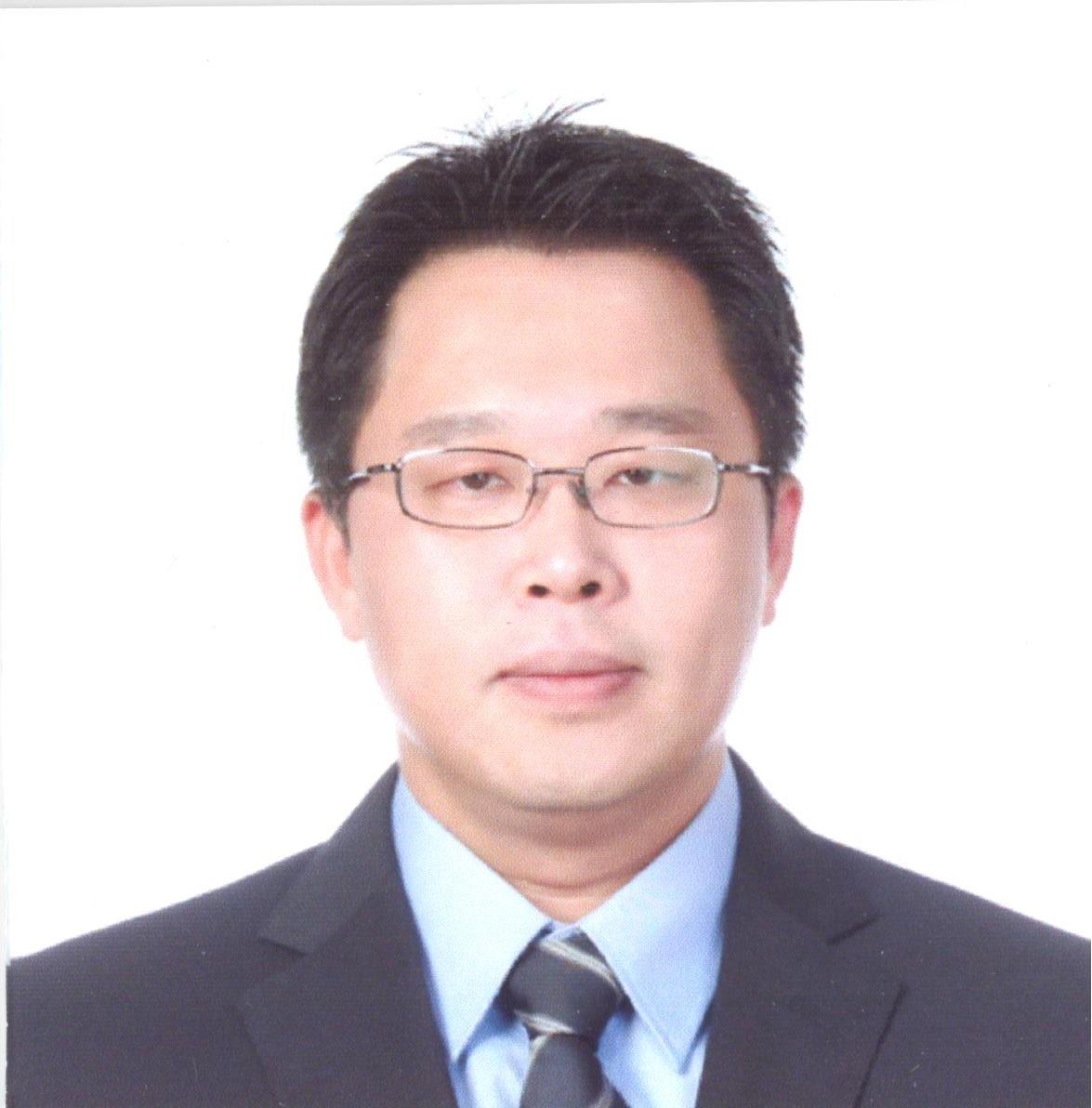 Researcher Jeong, Dong tak photo