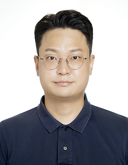 Researcher Yoon, Moonsu photo