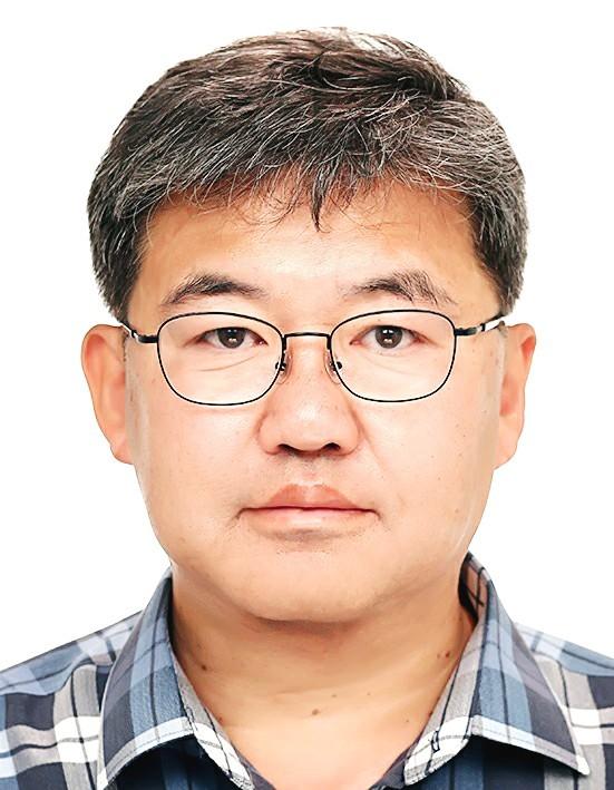 Researcher Kim, Jong Gul photo