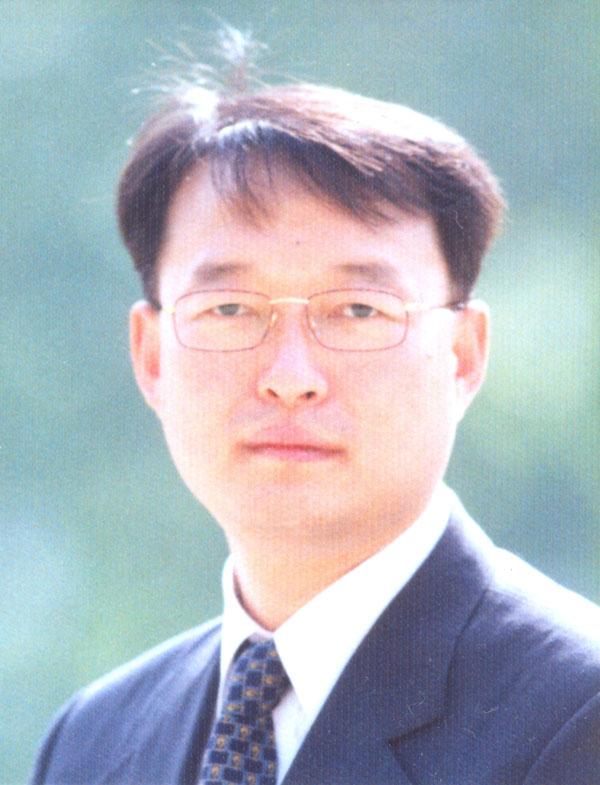 Researcher Paik, Ungyu photo