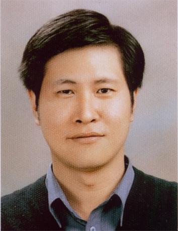 Researcher Kim, Won Kyu photo