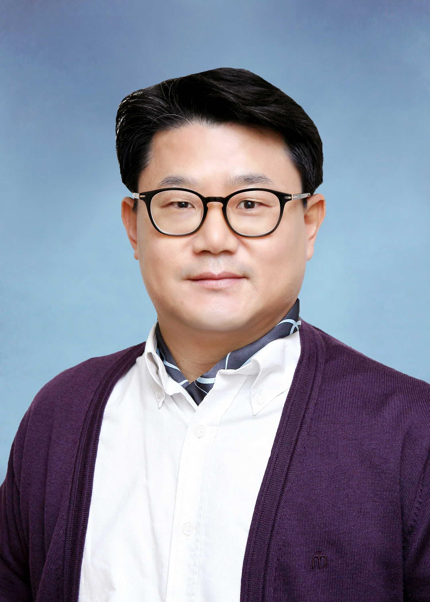 Researcher Lee, Ho yong photo