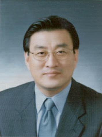 Researcher Lee, Youn Taek photo