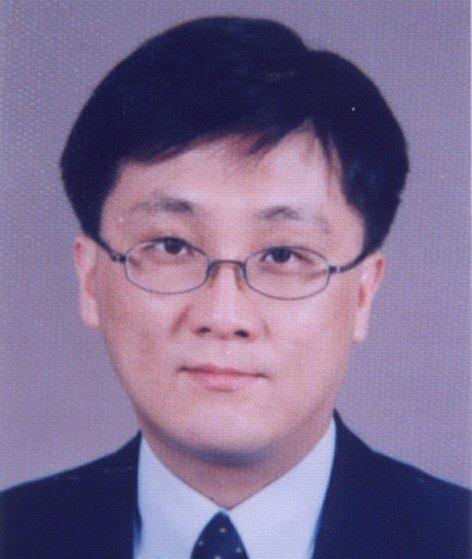 Researcher Yi, Hyeong Joong photo