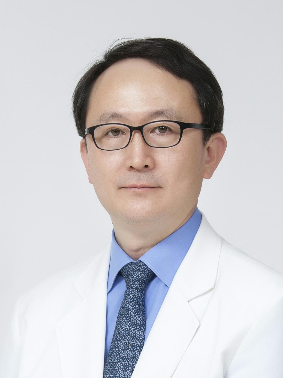 Researcher Hwang, Hwan Sik photo