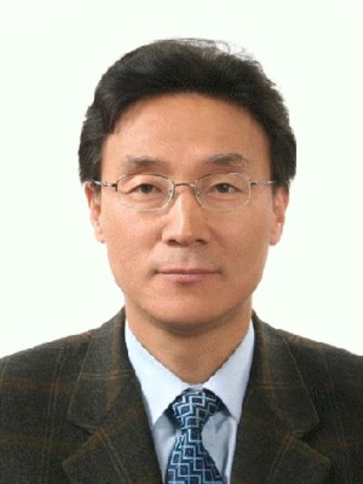 Researcher Han, Dong Woon photo