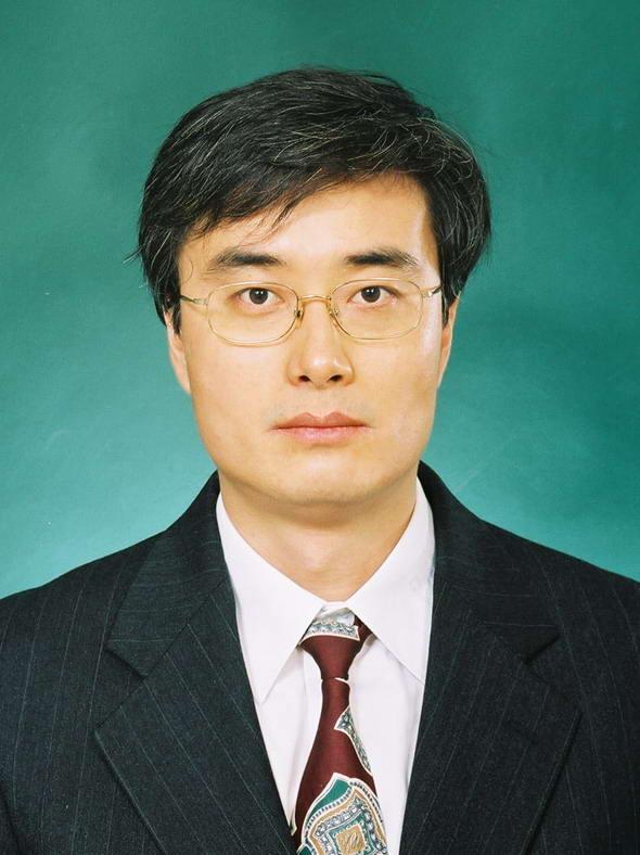 Researcher Lee, Young photo