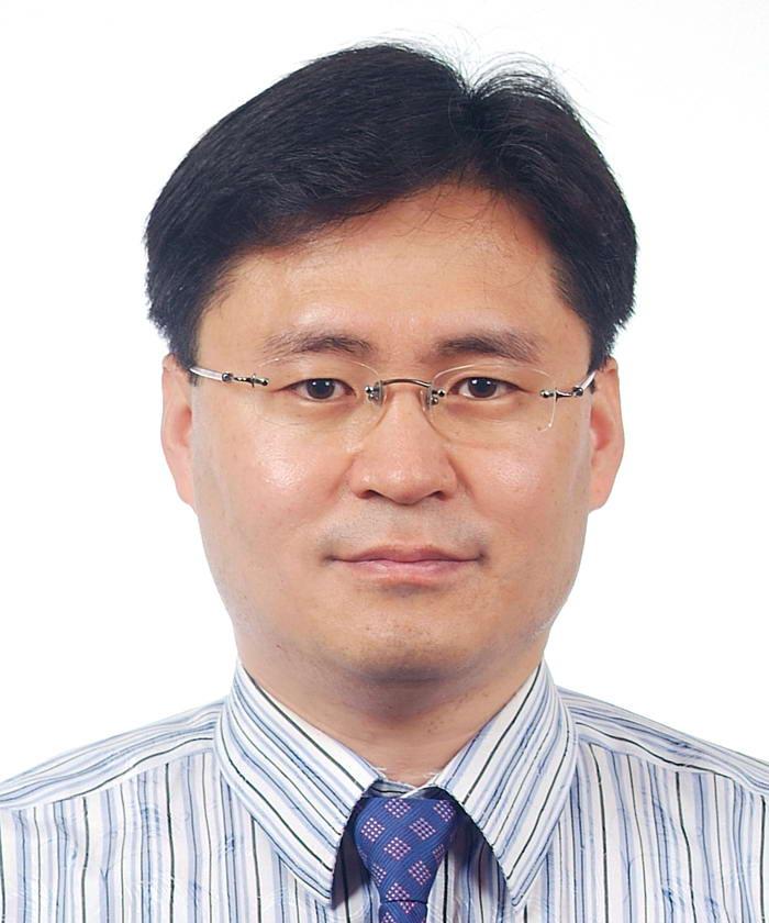 Researcher Kim, Hang Bae photo