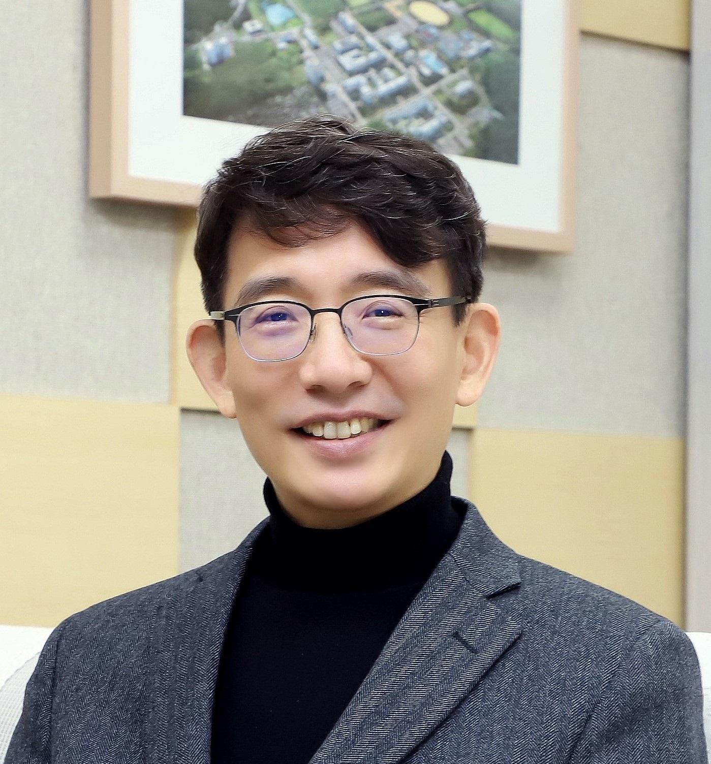 Researcher Lee, Sang-Yong Tom photo