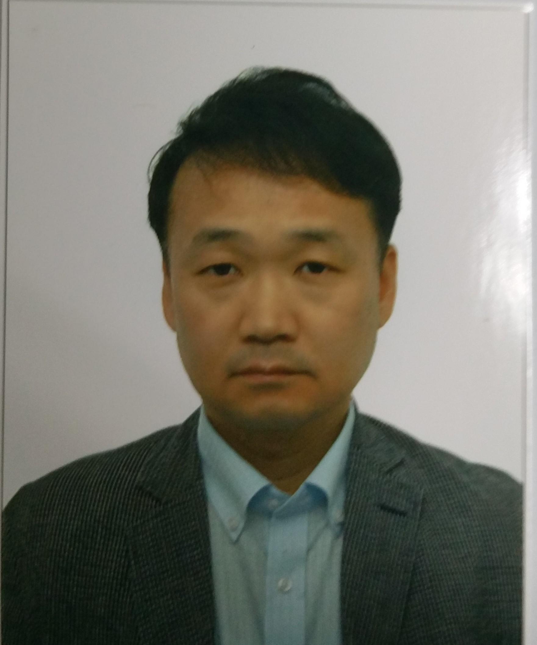 Researcher Ahn, Jong chang photo