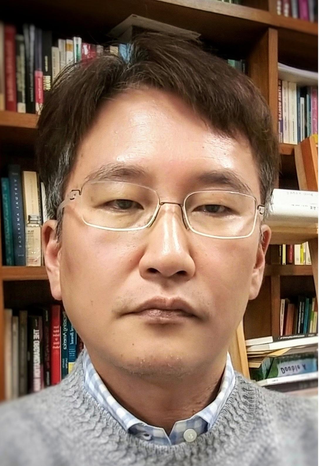 Researcher Yoon, Seong ho photo
