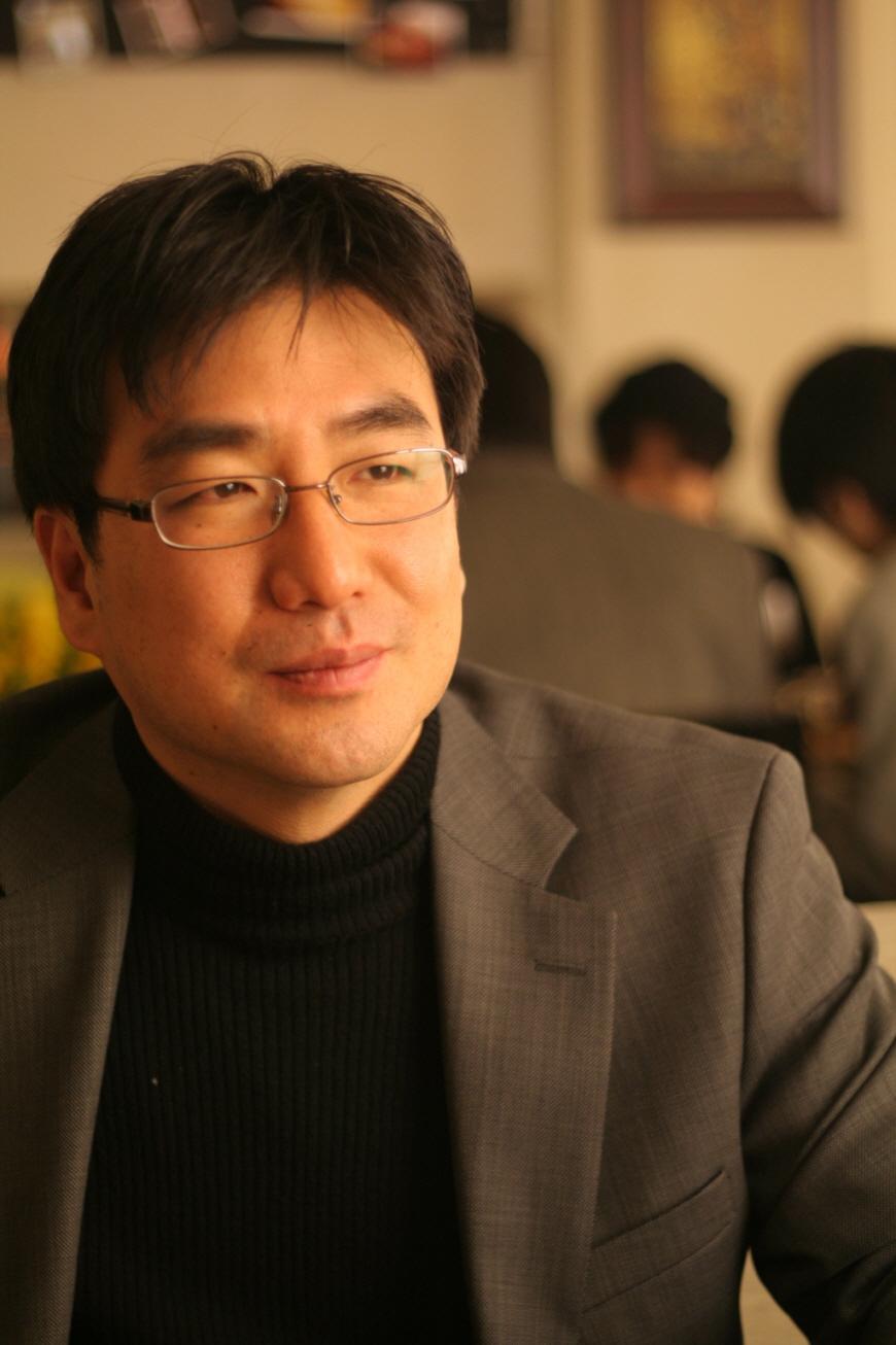 Researcher Chung, Kyung Young photo