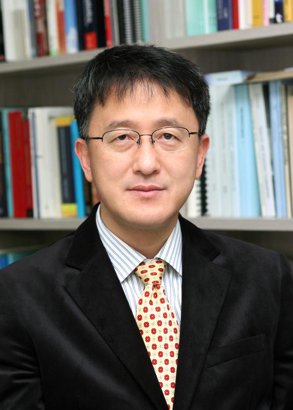 Researcher Lee, Kun Sang photo