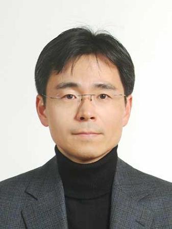 Researcher Kim, Han sung photo