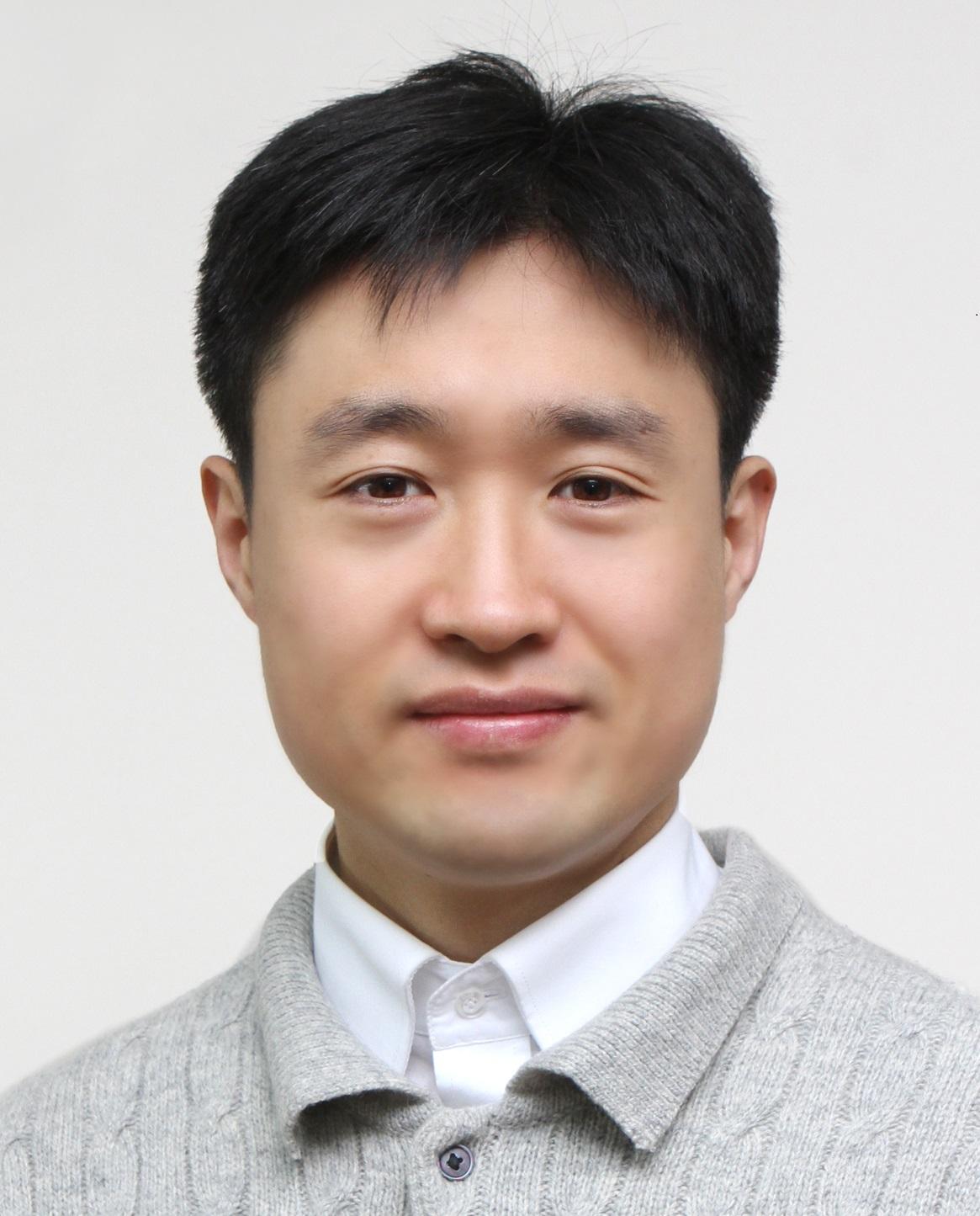 Researcher Lee, Ki chun photo