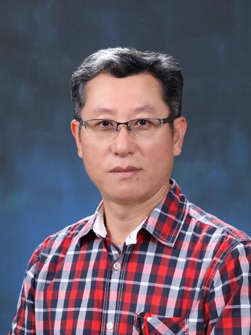 Researcher Jeon, Byong Hun photo