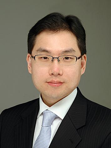 Researcher Song, Chang Myeon photo