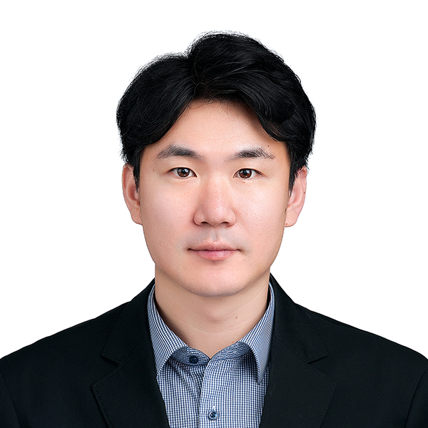 Researcher JEONG, SU-GWANG photo