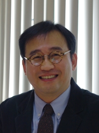 Researcher Lee, Yong Kyu photo